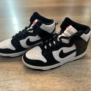 Nike Black and White High-Tops 6.5 women / 5 kids